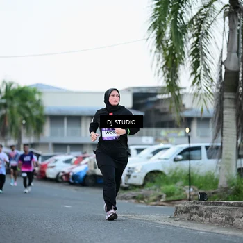 Runner Photo 7902757