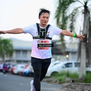 Runner Photo 7902759