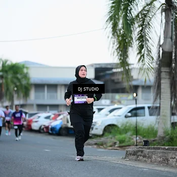 Runner Photo 7902760