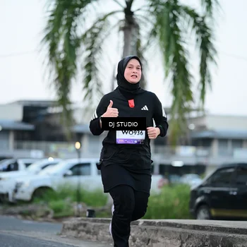 Runner Photo 7902771