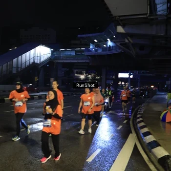 Runner Photo 7902777