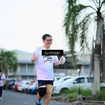 Runner Photo 7902782