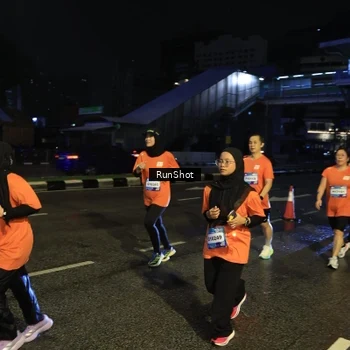 Runner Photo 7902793
