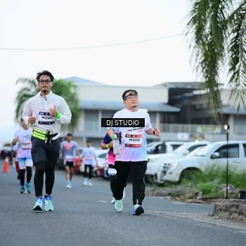 Runner Photo 7902798