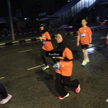 Runner Photo 7902801