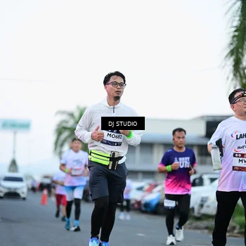 Runner Photo 7902812