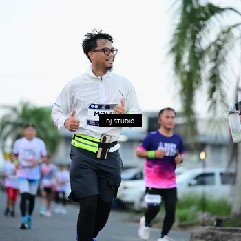 Runner Photo 7902842