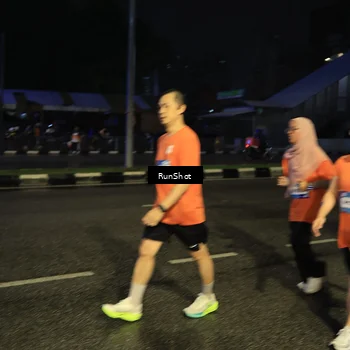 Runner Photo 7902843