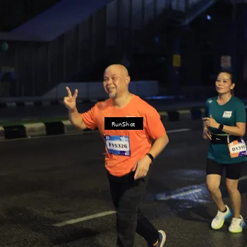 Runner Photo 7902870