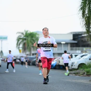 Runner Photo 7902894