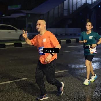 Runner Photo 7902895
