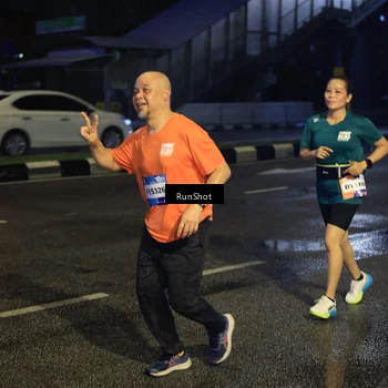 Runner Photo 7902900