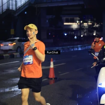 Runner Photo 7902906