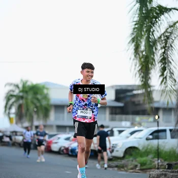 Runner Photo 7902909