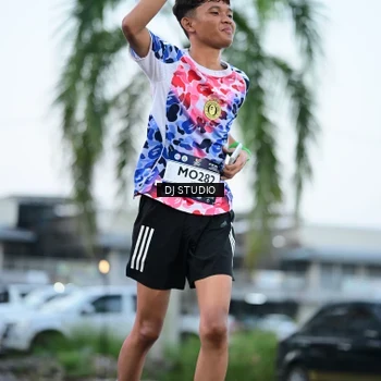 Runner Photo 7902936