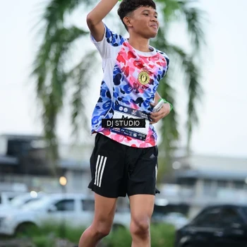 Runner Photo 7902944