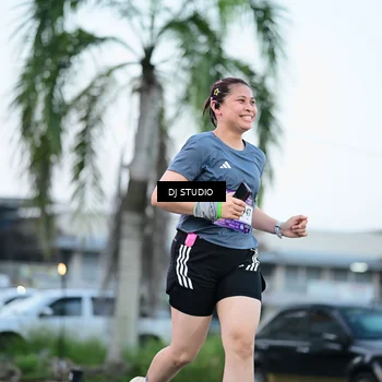 Runner Photo 7902976