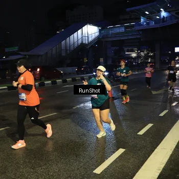 Runner Photo 7902997