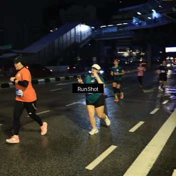 Runner Photo 7902998