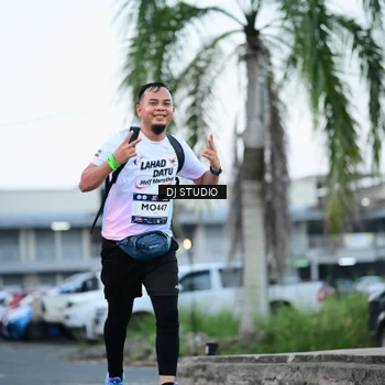 Runner Photo 7903002