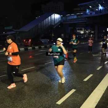 Runner Photo 7903003
