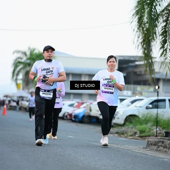 Runner Photo 7903014