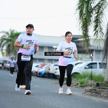 Runner Photo 7903021