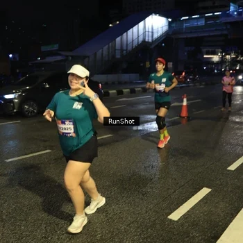 Runner Photo 7903031