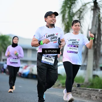 Runner Photo 7903033
