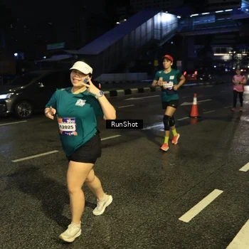 Runner Photo 7903034