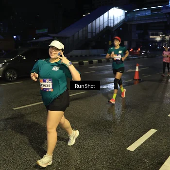 Runner Photo 7903035