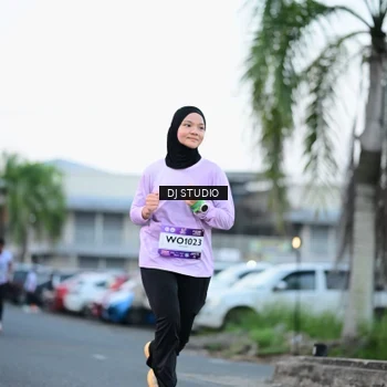 Runner Photo 7903043