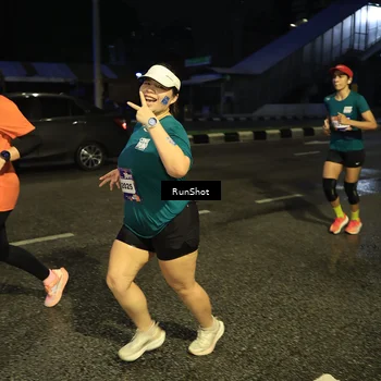 Runner Photo 7903054