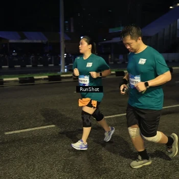 Runner Photo 7903056