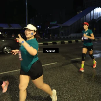 Runner Photo 7903059