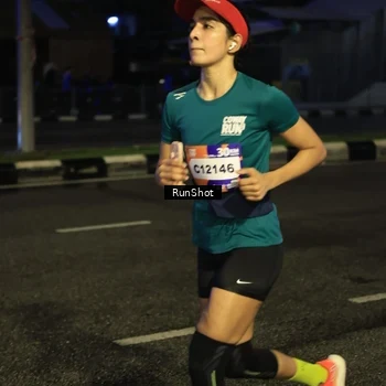 Runner Photo 7903064