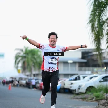 Runner Photo 7903075