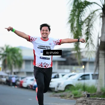 Runner Photo 7903084