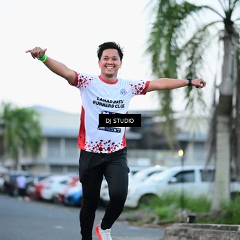 Runner Photo 7903087