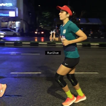 Runner Photo 7903093