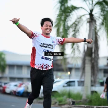Runner Photo 7903094