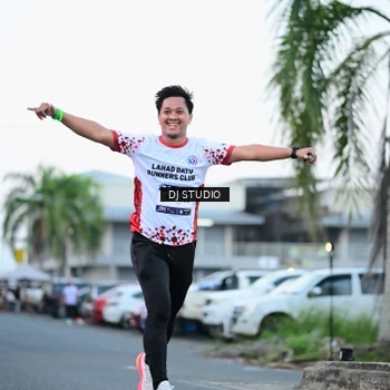 Runner Photo 7903098