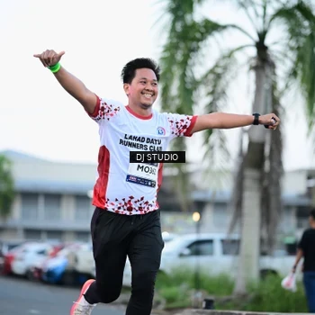 Runner Photo 7903099
