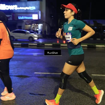 Runner Photo 7903100