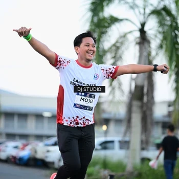 Runner Photo 7903102