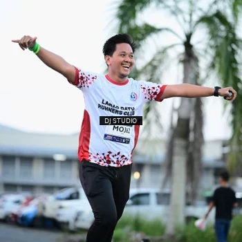 Runner Photo 7903103