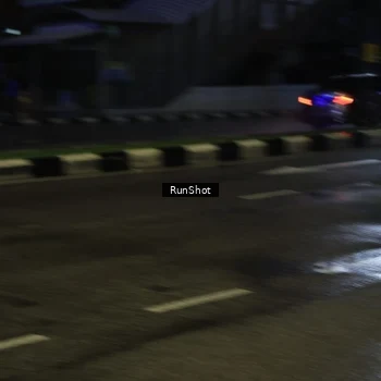 Runner Photo 7903104