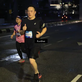 Runner Photo 7903114