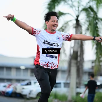 Runner Photo 7903122