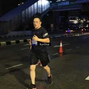 Runner Photo 7903124